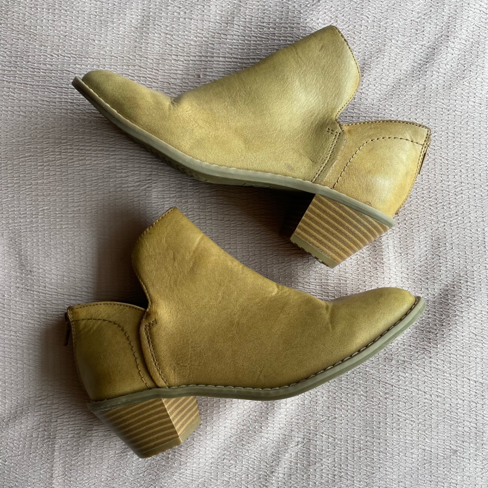 Tan Ankle Booties Size 6